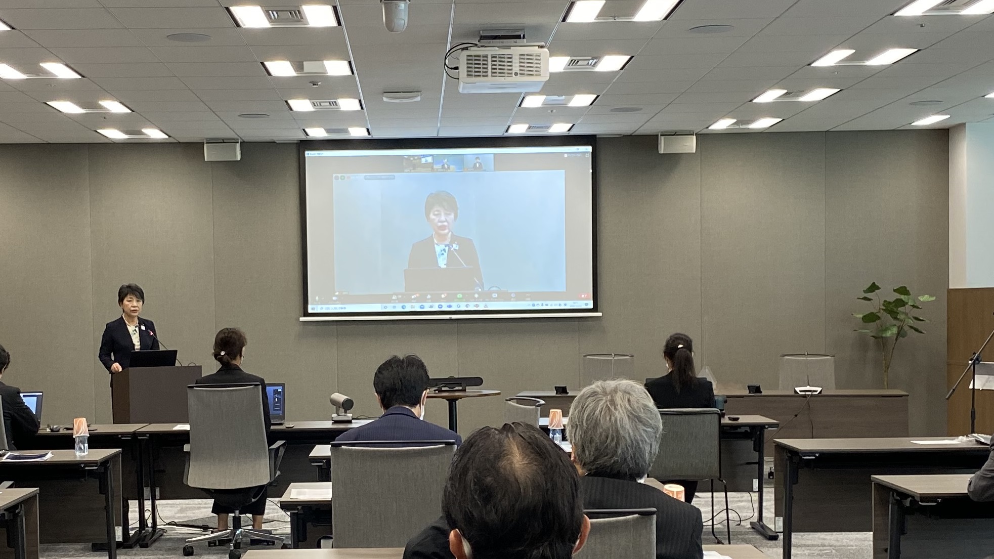上川法務大臣が日本国際紛争解決センター（東京）のオープニングセレモニー及び「仲裁の日」記念行事に出席しました。