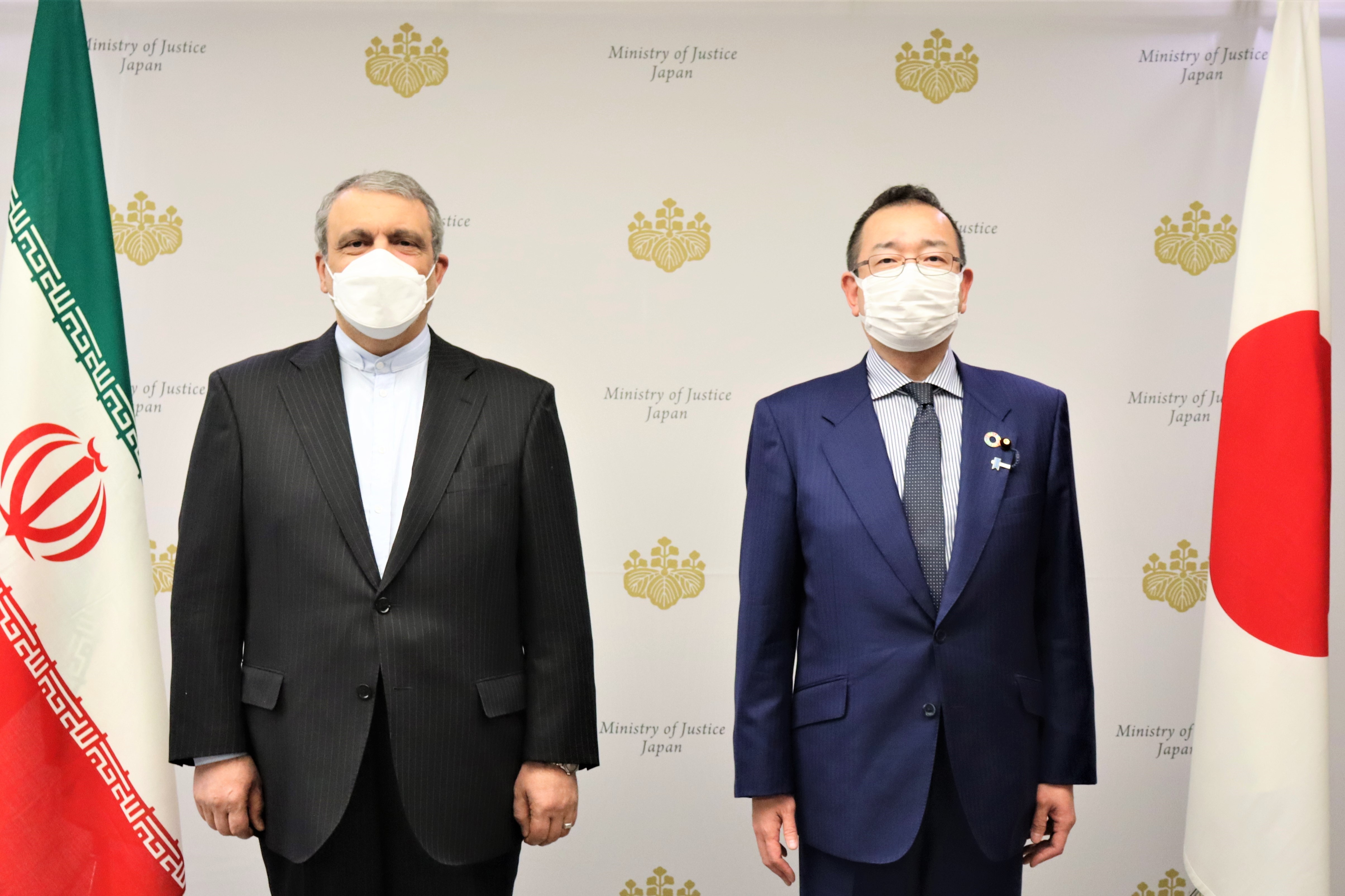 津島淳法務副大臣が、モルテザ・ラフマーニ・モヴァヘド駐日イラン・イスラム共和国大使による表敬訪問を受けました（令和４年２月７日）。